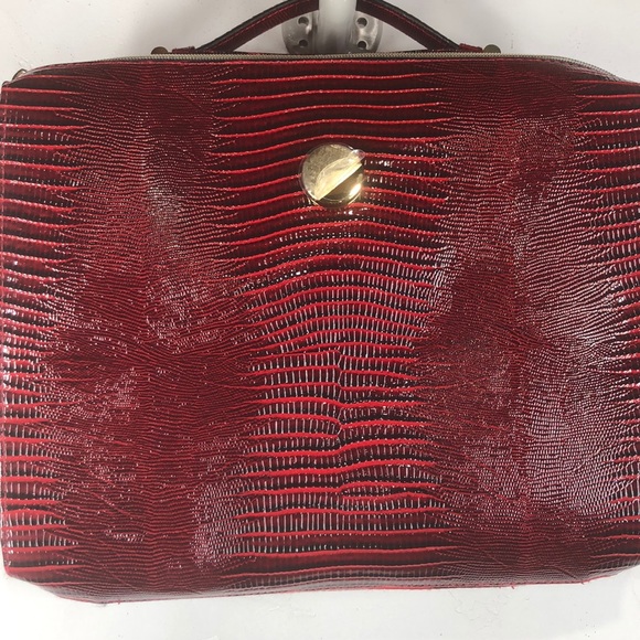 Estée Lauder red travel bag - Picture 2 of 10